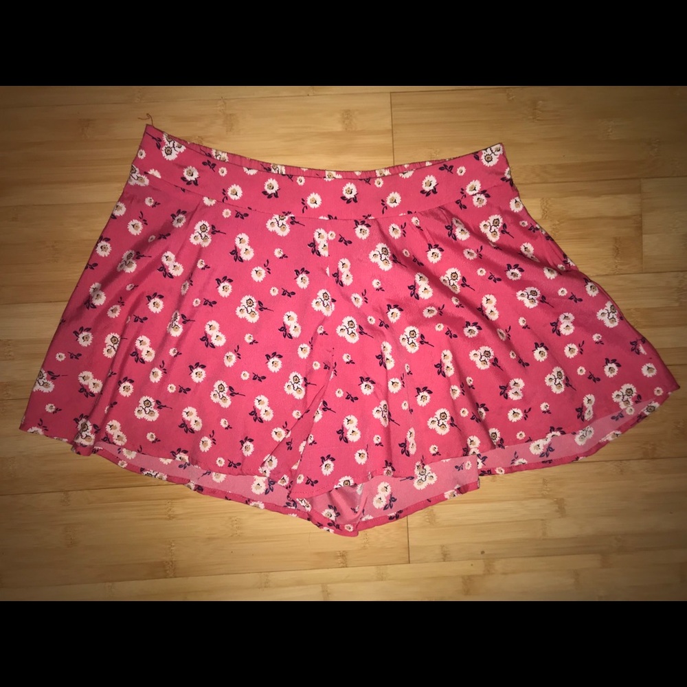 Flowy shorts